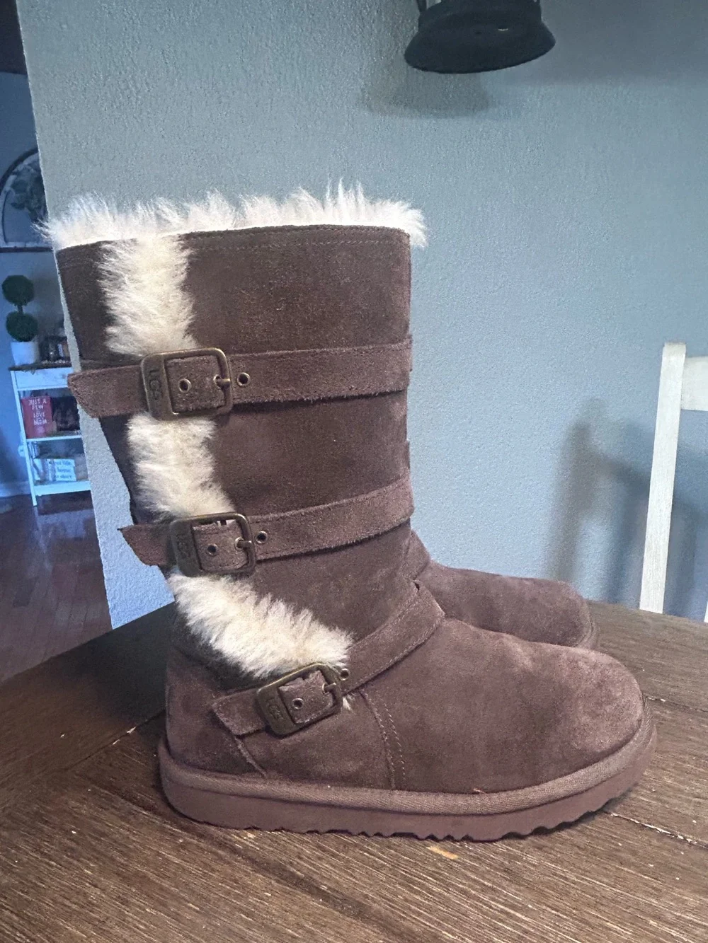 UGG Maddi II boots size 2